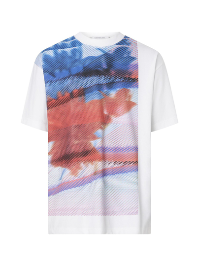 Large motion floral graphic -t-paita