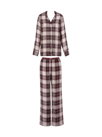 Check -pyjama lahjapakkauksessa